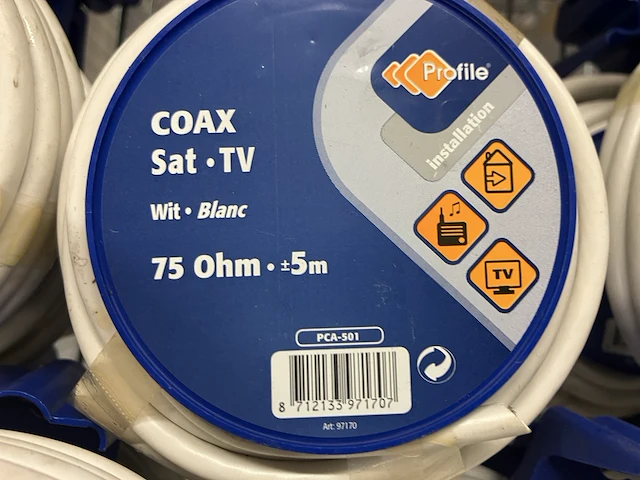 Ca. 44x coax kabel 5mtr op rol - afbeelding 2 van  2
