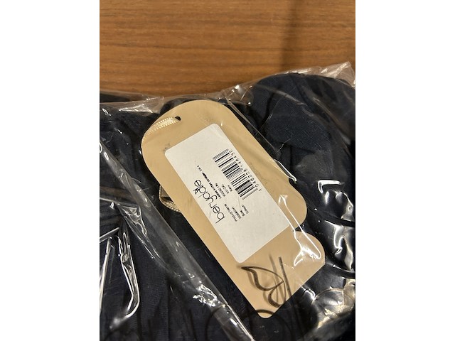 Ca. 44x diverse kleding w.o. vesten en thermo kleding, berydale, zwart - afbeelding 3 van  12