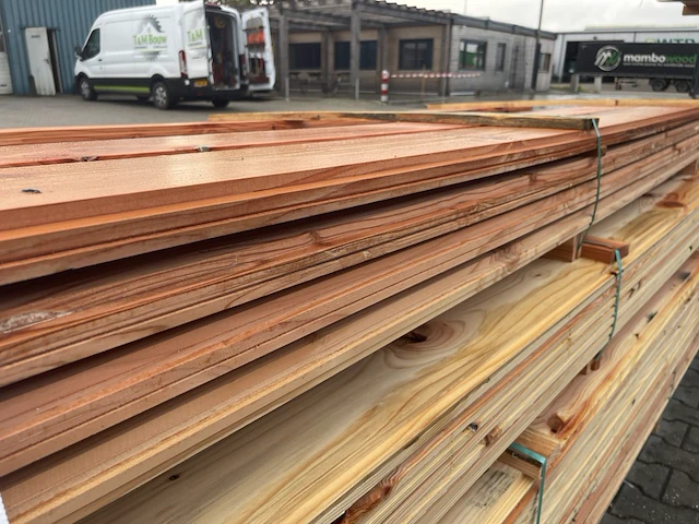 Ca. 44x douglas zweeds rabat, 9x182mm, lengte 300cm - afbeelding 2 van  3