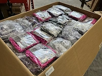 Ca. 450x scheepjeswol voor het breien van sjaals en vesten, diverse kleuren, diverse kleuren - afbeelding 1 van  16