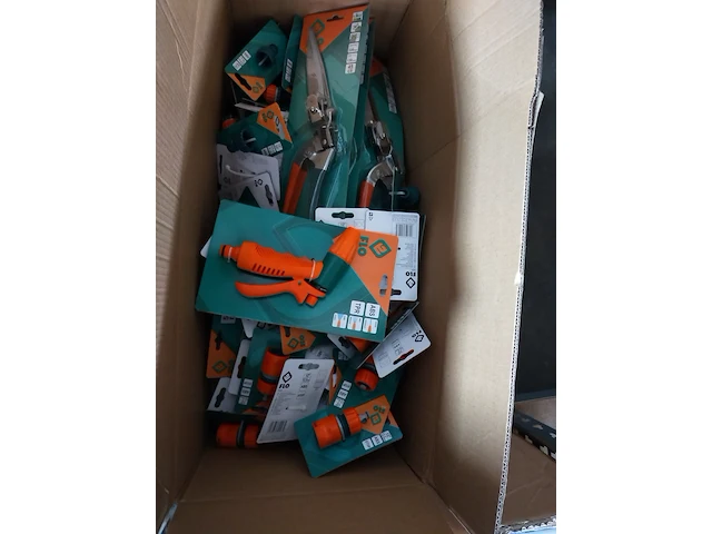 Ca. 450x tuinartikelen flo - afbeelding 1 van  4