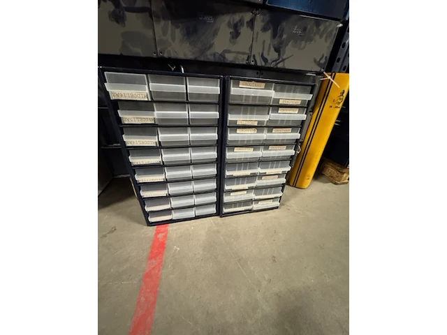 Ca. 45x assortibox 16-ladig en 24-ladig, raaco, blauw - afbeelding 1 van  4