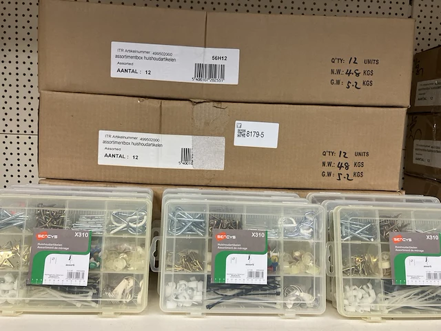 Ca. 45x assortiment box huishoudelijke bevestigingsartikelen - afbeelding 1 van  3