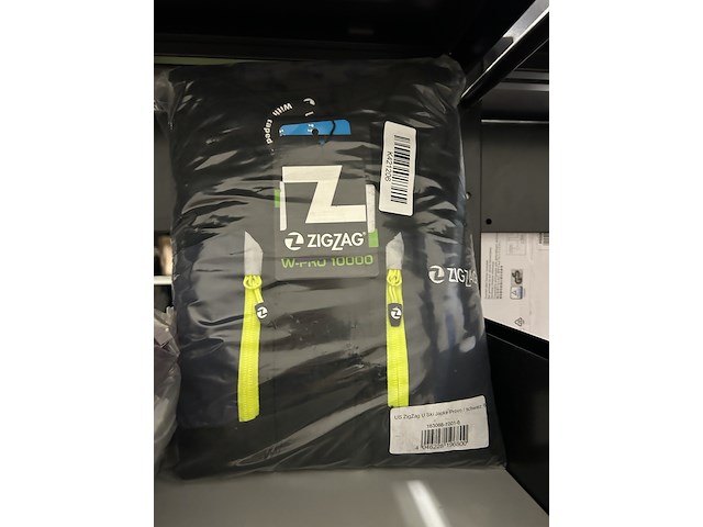 Ca. 45x diverse kleding w.o. vesten en t-shirts, lower east, rts, zigzag - afbeelding 2 van  5