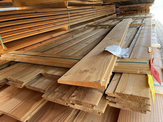 Ca. 45x douglas channelsidding, 20x140mm, lengte 450cm - afbeelding 1 van  3