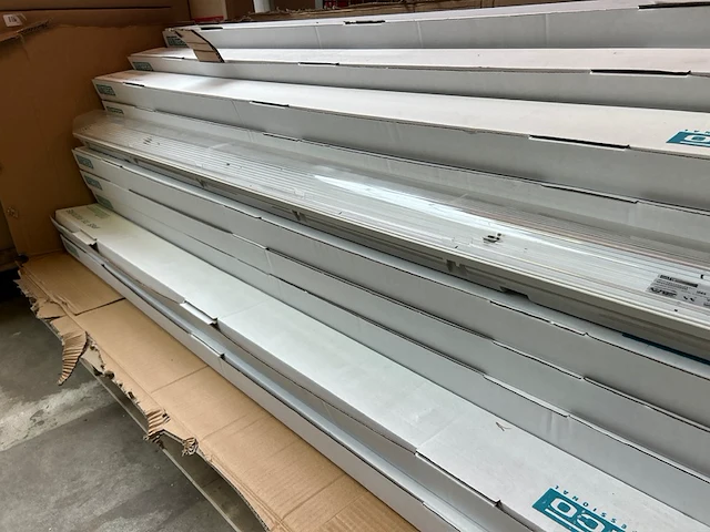 Ca. 45x ip65 t5 fixture 2x49w led armatuur, teco professional - afbeelding 2 van  4