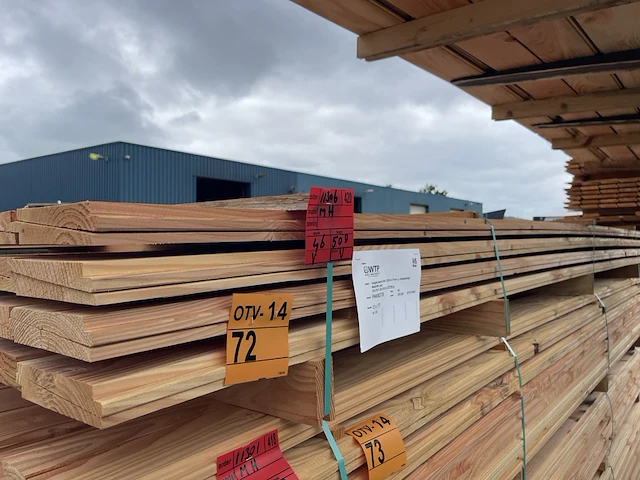 Ca. 46x douglas zweeds rabat, 26x195mm, lengte 500cm - afbeelding 2 van  3