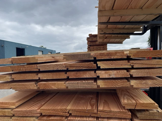 Ca. 46x douglas zweeds rabat, 26x195mm, lengte 500cm - afbeelding 3 van  3