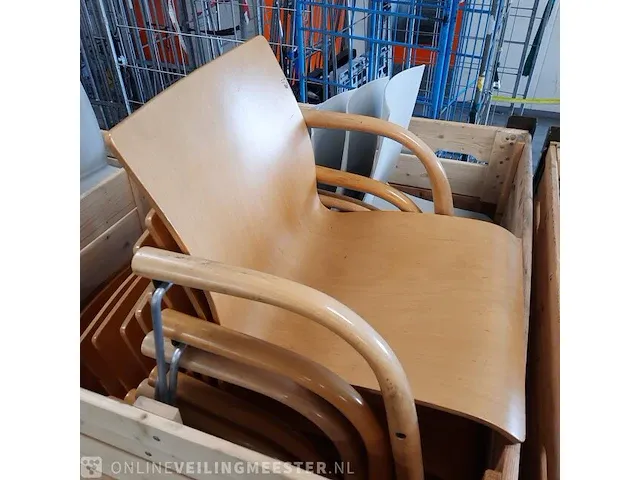 Ca. 46x stoel en en 9x tafel - afbeelding 5 van  14