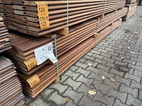 Ca. 47x massaranduba damwand-/paardenbox profiel, 28x140mm, lengte 500cm - afbeelding 4 van  4