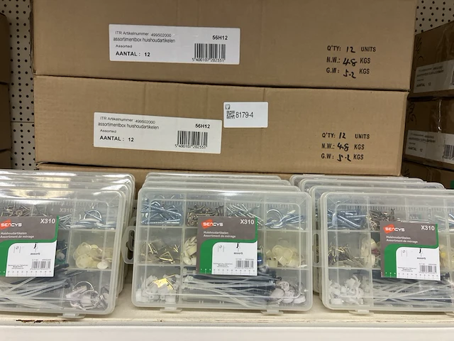 Ca. 48x assortiment box huishoudelijke bevestigingsartikelen - afbeelding 1 van  3