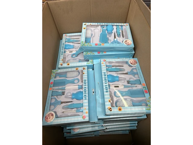 Ca. 48x baby care kit - afbeelding 1 van  3