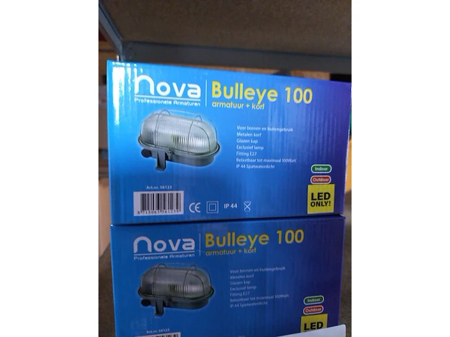 Ca. 48x bulleye lamp nova - afbeelding 1 van  3