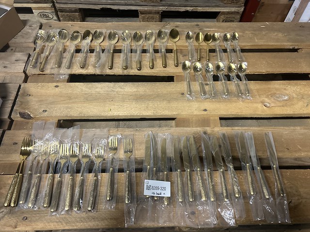 Ca. 48x divers bestek - afbeelding 1 van  8