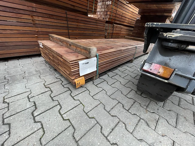 Ca. 49x massaranduba damwand/paardenbox profiel, 28x145mm, lengte 250cm - afbeelding 2 van  3
