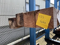Ca. 4x douglas balken fijnbezaagd, 150x150mm, lengte 300cm - afbeelding 3 van  3
