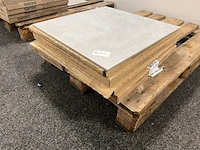Ca. 5 m² vloertegels - afbeelding 1 van  3