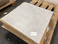 Ca. 5 m² vloertegels - afbeelding 2 van  3