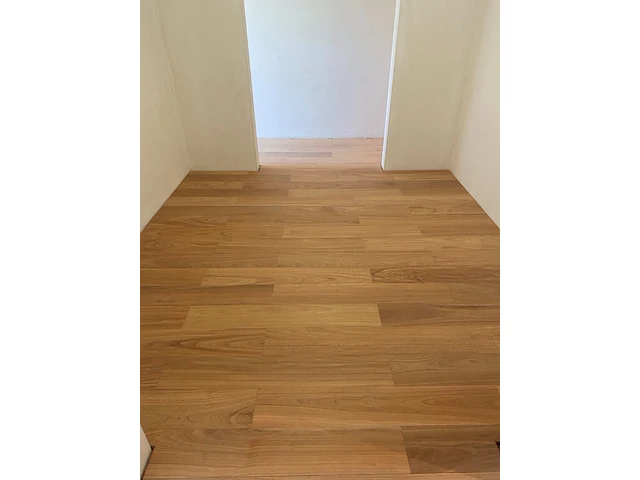 Ca. 50 m2 parket - madera tarara - afbeelding 1 van  6