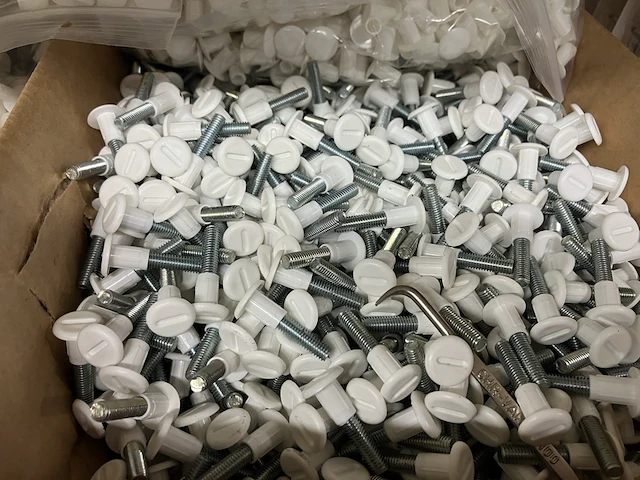 Ca. 5000x kastverbinders - afbeelding 2 van  3