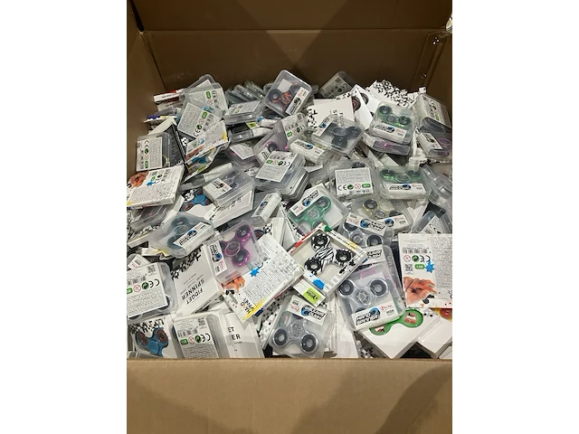 Ca. 500x fidget toys spinners - afbeelding 1 van  6