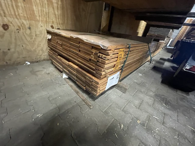 Ca. 50x angelim pedra planken geschaafd, 21x145mm, lengte 1/280cm, 1/340cm, 1/430cm, 47/465cm - afbeelding 2 van  3
