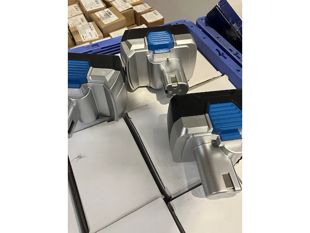 Ca. 50x diverse accu's - afbeelding 4 van  4