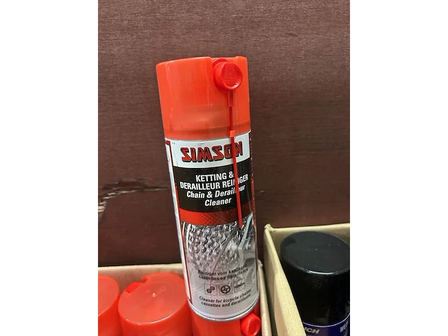 Ca. 50x diverse sprays w.o. cockpit spray, multi spray w.o. dunlop, simson - afbeelding 6 van  7