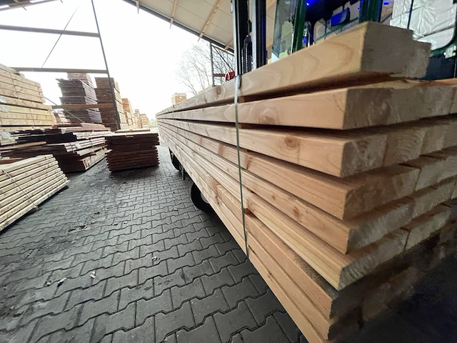 Ca. 50x douglas balken geschaafd, 45x95mm, lengte 1300cm - afbeelding 2 van  3
