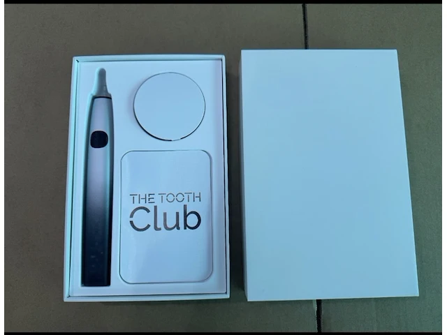 Ca. 50x elektrische tandenborstel, 2 borstelkopjes (zacht & medium), usb-c laadkabel, the tooth club - afbeelding 2 van  2