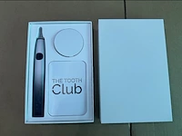 Ca. 50x elektrische tandenborstel, 2 borstelkopjes (zacht & medium), usb-c laadkabel, the tooth club - afbeelding 2 van  2