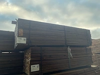 Ca. 50x guyana teak beschoeiingsplanken, 20x200mm, lengte 300cm - afbeelding 4 van  4