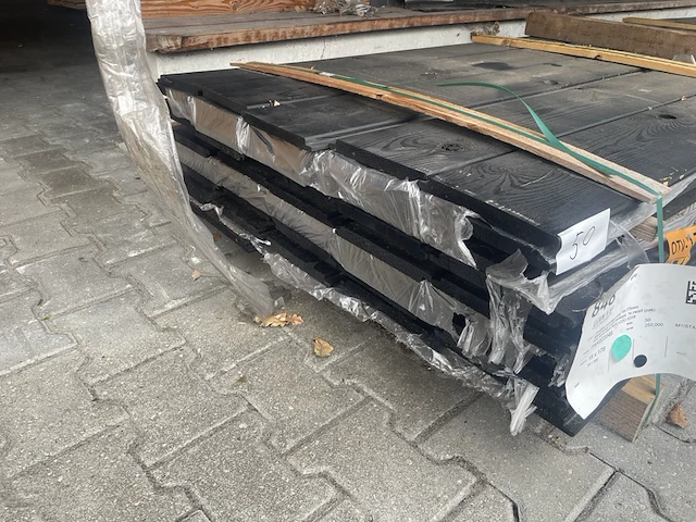 Ca. 50x wisselsponning/halfhoutsrabat zwart gecoat, 18x190mm, lengte 500cm - afbeelding 3 van  3
