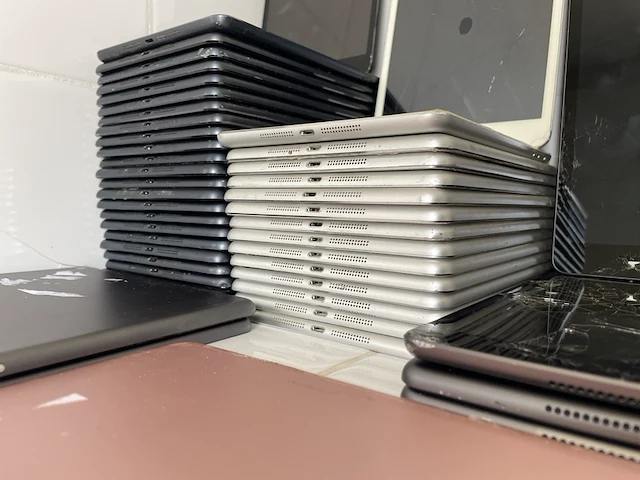 Ca. 51x ipad, apple - afbeelding 3 van  7