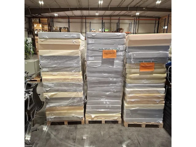 Ca. 51x matras (zonder hoes) - afbeelding 2 van  5