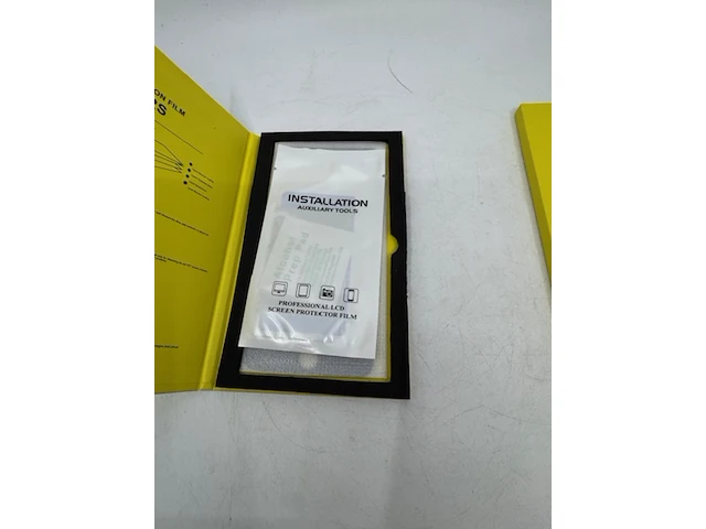 Ca. 525x screenprotector - afbeelding 9 van  14