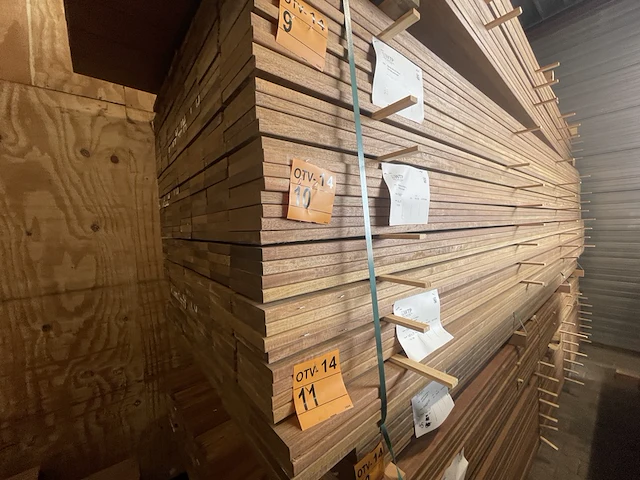 Ca. 52x guyana ipé planken geschaafd, 21x145mm, lengte 395cm - afbeelding 4 van  4