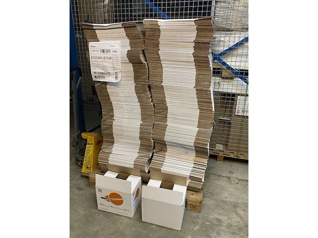 Ca. 540x verzenddozen, wit, 34x23x27cm - afbeelding 1 van  4