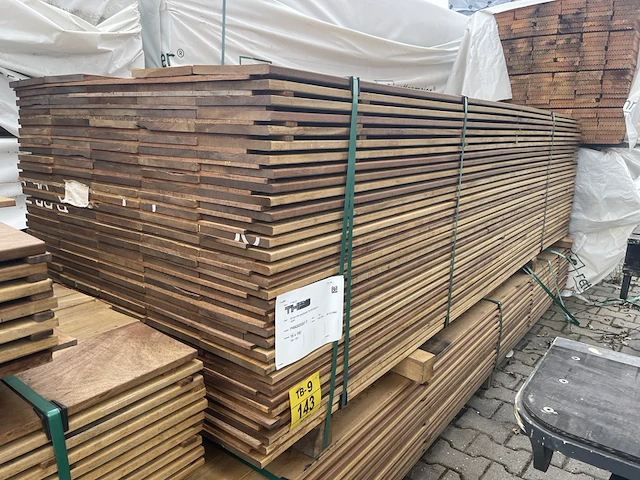Ca. 54x guyana ipé planken geschaafd, 16x190mm, lengte 300cm - afbeelding 2 van  4