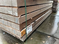 Ca. 54x guyana teak balken fijnbezaagd, 100x100mm, lengte 300cm - afbeelding 4 van  4