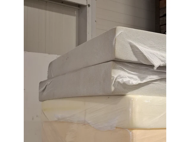 Ca. 54x matras zonder hoes - afbeelding 3 van  6