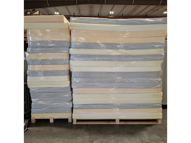 Ca. 54x matras zonder hoes - afbeelding 5 van  6