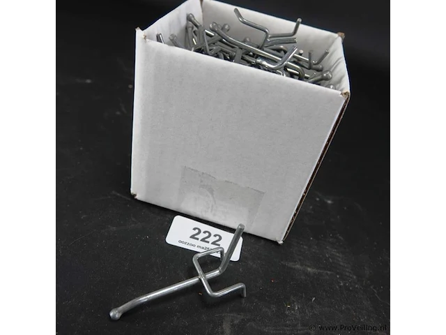 Ca. 55 haken voor winkeldisplay l8cm - afbeelding 1 van  3