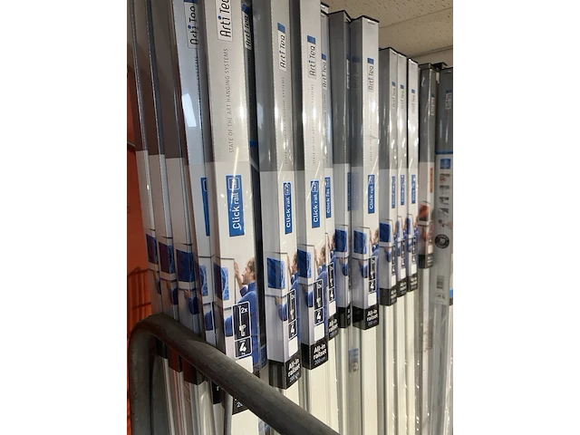 Ca. 55x clickrail schilderij ophangsysteem compleet - afbeelding 3 van  4