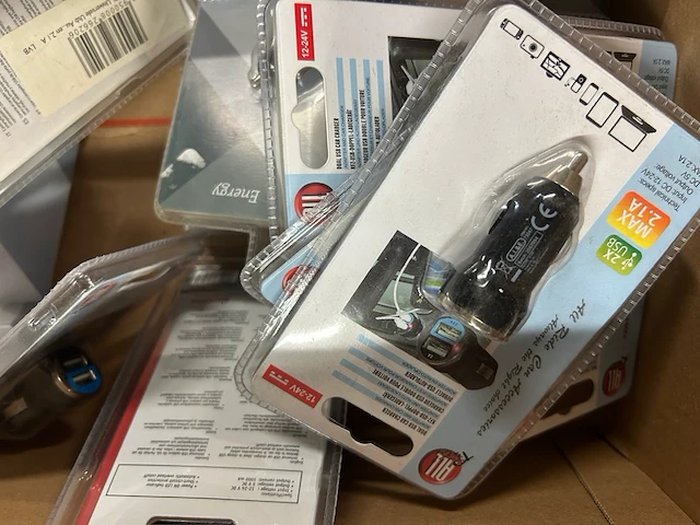 Ca. 55x usb autolader - afbeelding 6 van  7