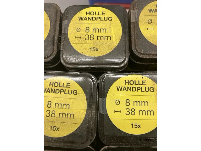 Ca. 580x blik verpakkingen holle wand pluggen 8mm - afbeelding 2 van  3