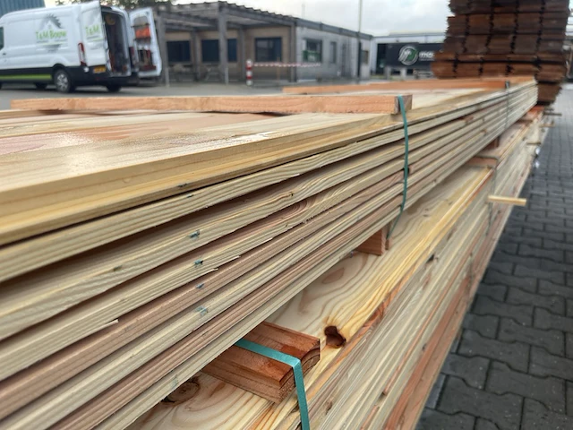 Ca. 58x douglas halfhoutsrabat, 18x140mm, lengte 400cm - afbeelding 2 van  3