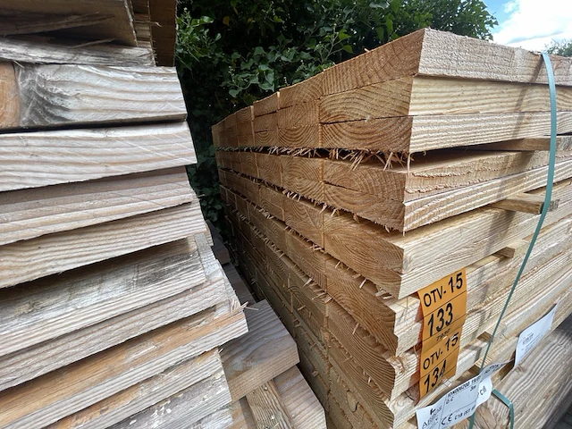 Ca. 59x douglas planken fijnbezaagd, 32x150mm, lengte 300cm - afbeelding 3 van  3