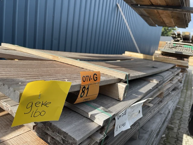 Ca. 5x hardhouten vlonderplanken, 21x185mm, lengte 335cm - afbeelding 2 van  3