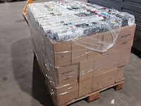 Ca. 600x diverse spuitbussen - afbeelding 7 van  7